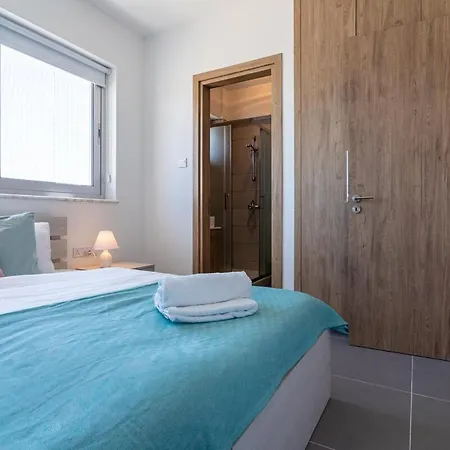 Silver Line 1-bedroom & Balcony In Διαμέρισμα