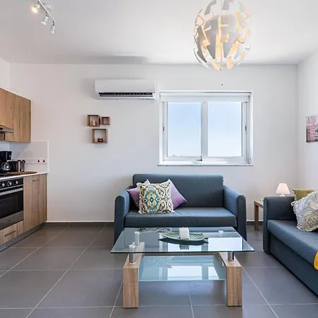 Silver Line 1-bedroom & Balcony In Διαμέρισμα