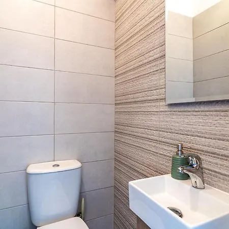 Διαμέρισμα Silver Line 1-bedroom & Balcony In